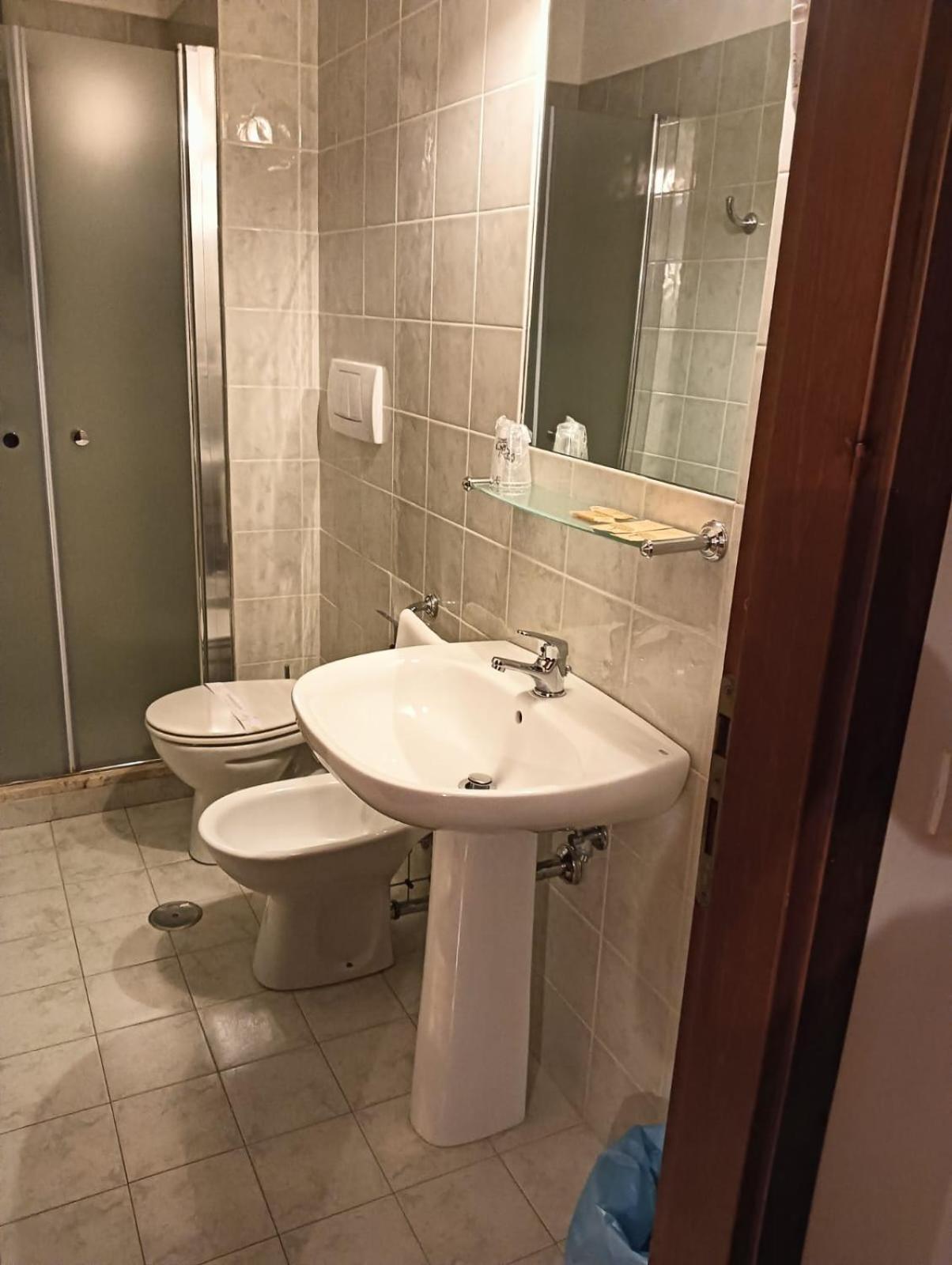 House Rooms Babuino 46 Рим Екстериор снимка